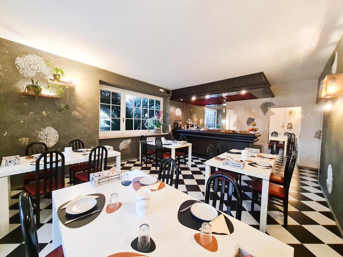 Albergo B&B Tenesi Manerba del Garda Exteriör bild