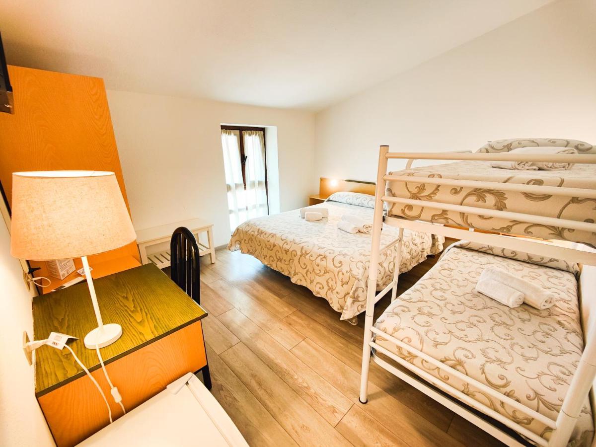 Albergo B&B Tenesi Manerba del Garda Exteriör bild